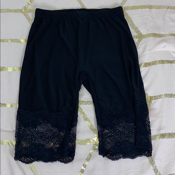 Fashion Nova Pants - Black Biker Shorts Fashion Nova Pants - Black Biker Shorts